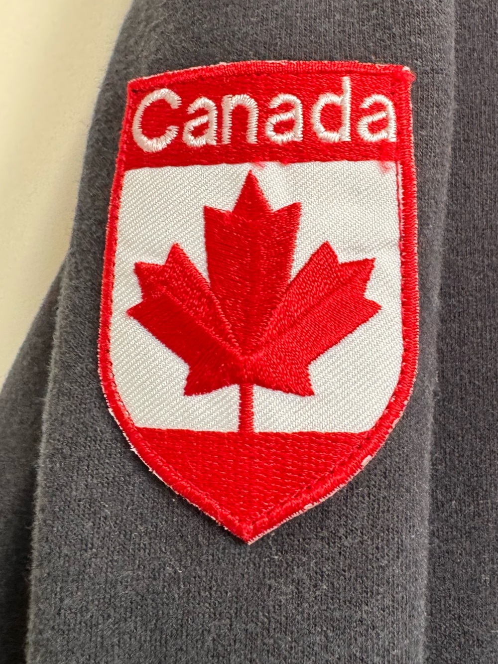 Roots Retro Black Full Zip Canada Patches Soft Jacket. Size L - Picture 3 of 10